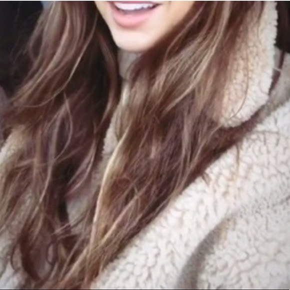 Sherpa Coat - Picture 4 of 9